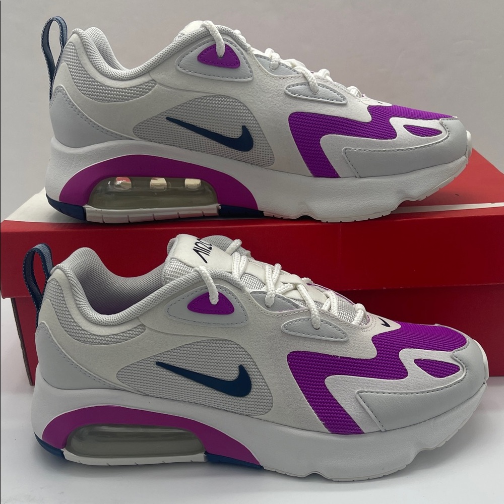 Nike WMNS White and Pink Sneakers AIR MAX 200
PHOTON DUST/VALERIAN BLUE